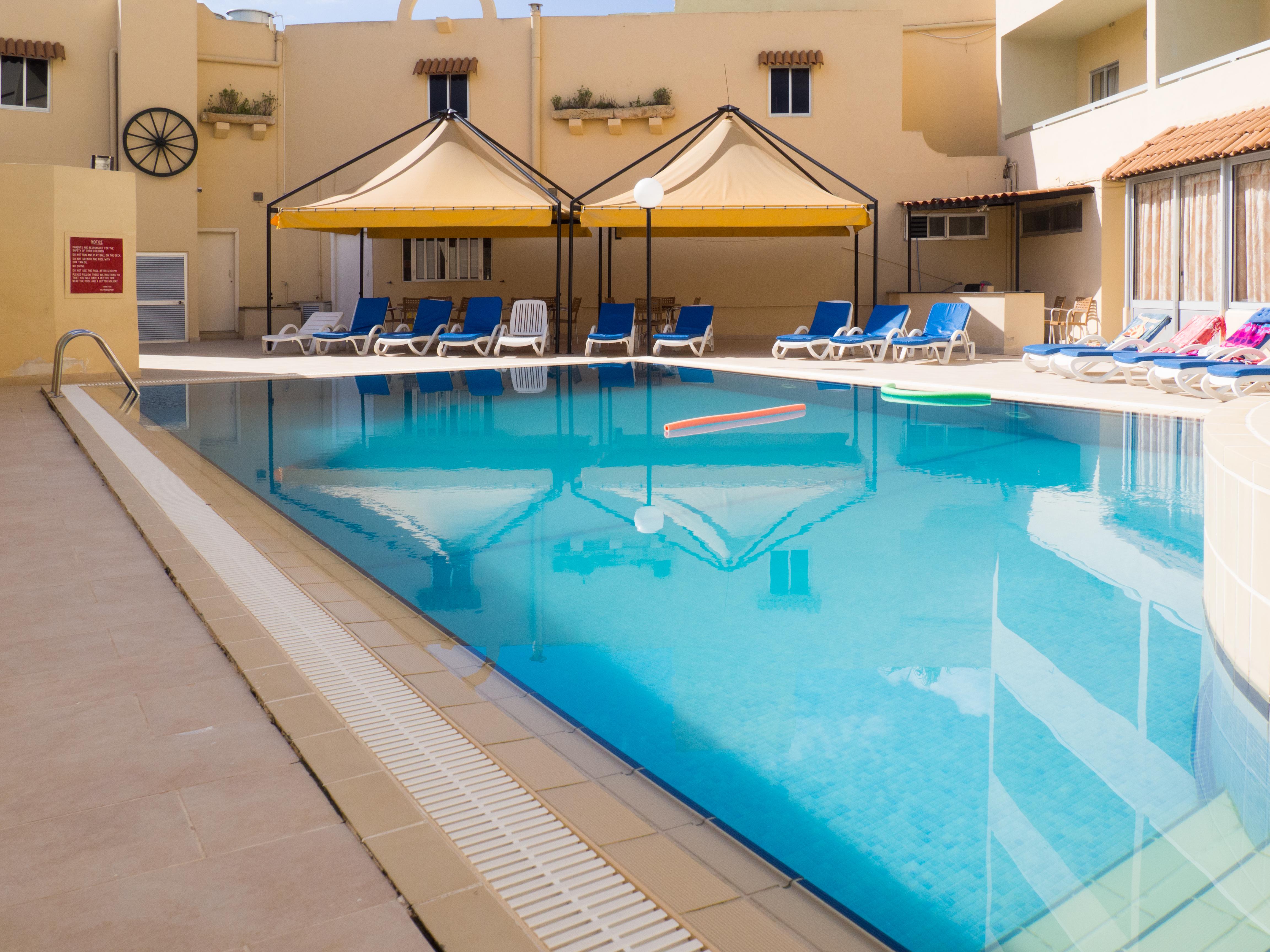 Mavina Hotel & Apartments Bugibba Exterior photo