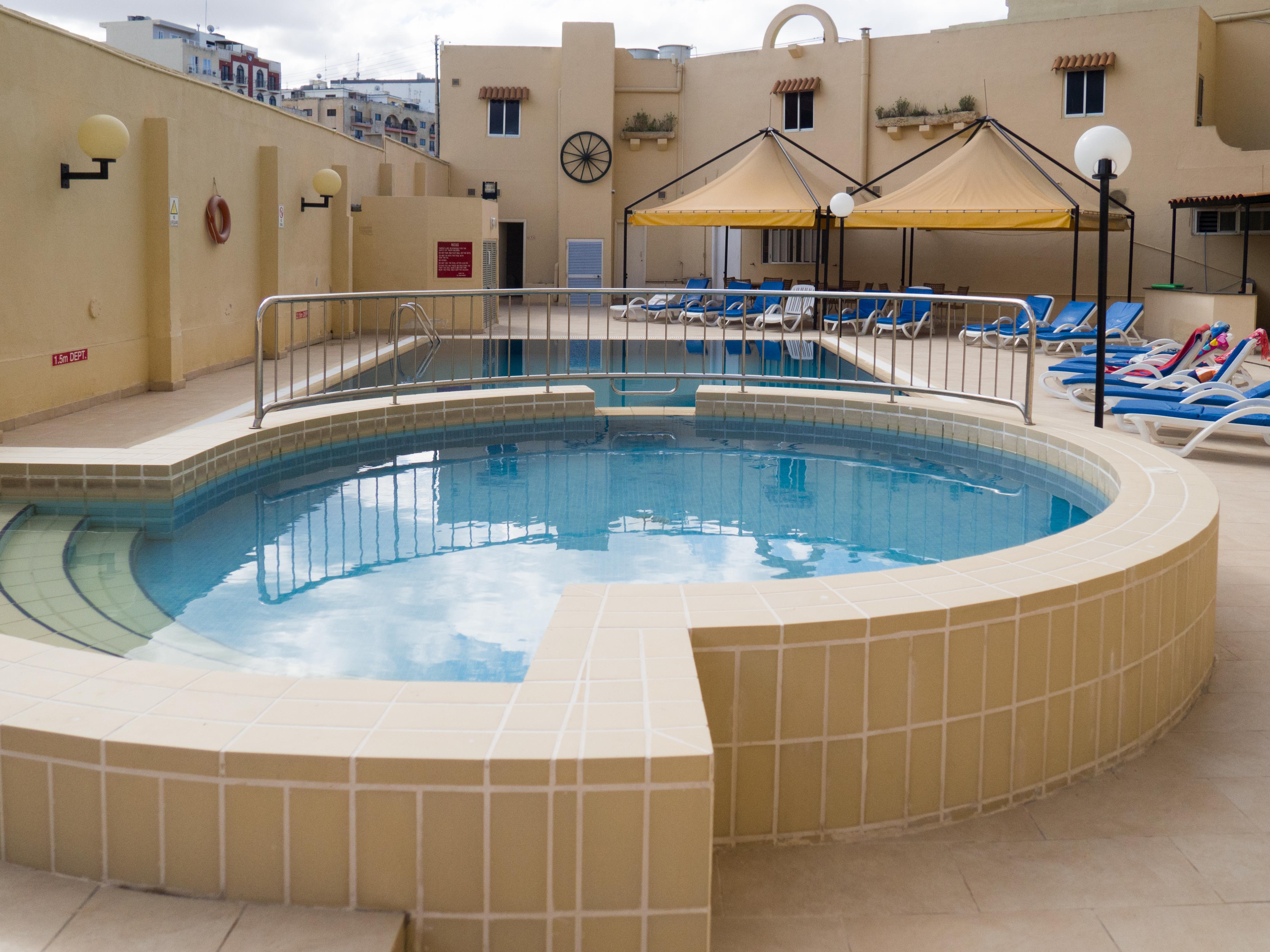 Mavina Hotel & Apartments Bugibba Exterior photo